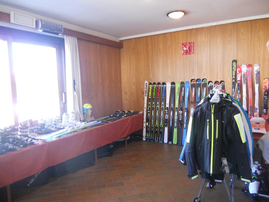 בלונו Hotel O'Scugnizzo 2 מראה חיצוני תמונה