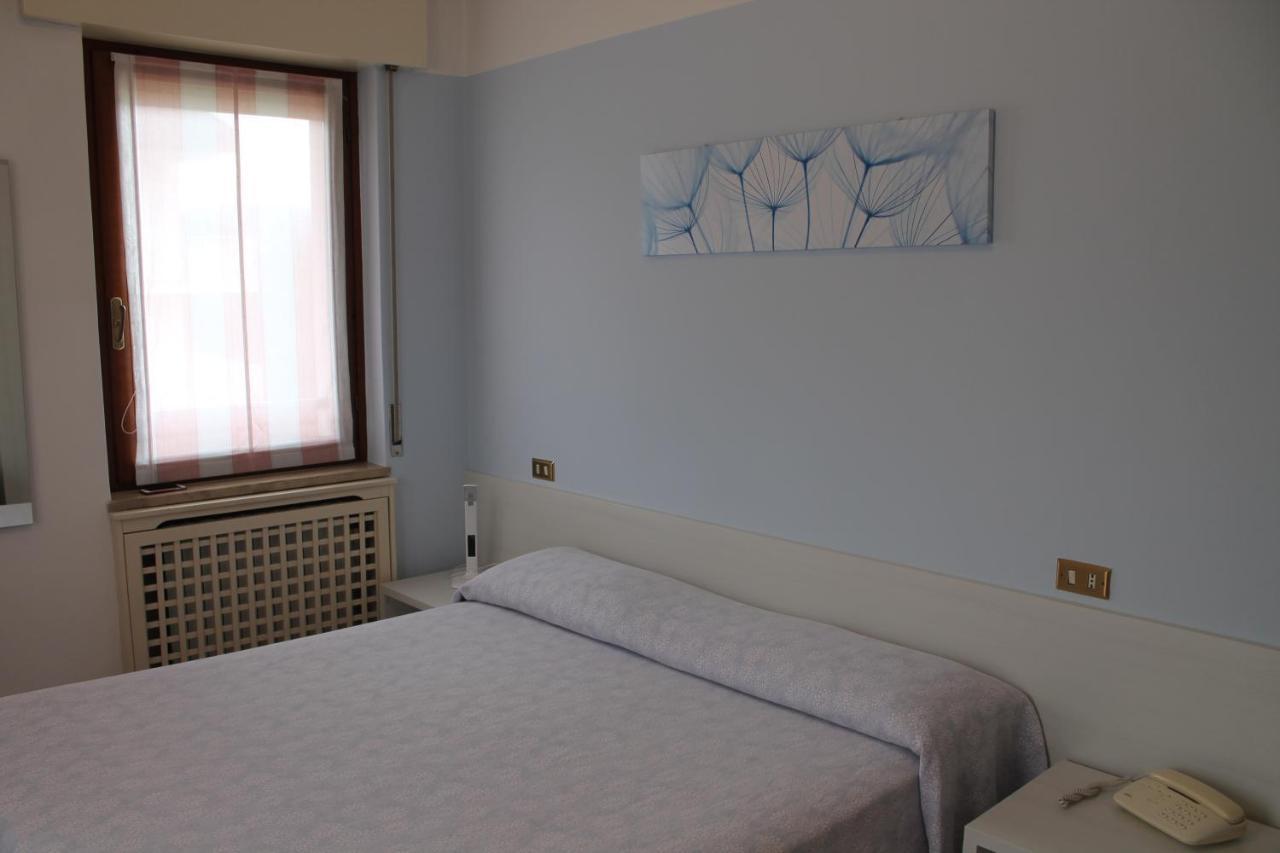 בלונו Hotel O'Scugnizzo 2 מראה חיצוני תמונה