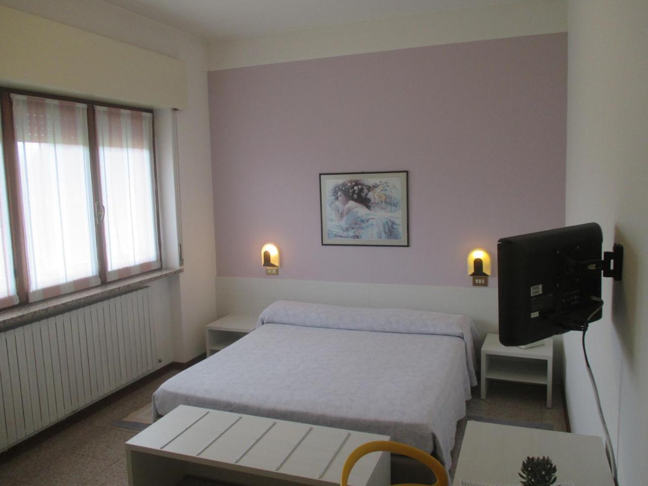 בלונו Hotel O'Scugnizzo 2 מראה חיצוני תמונה