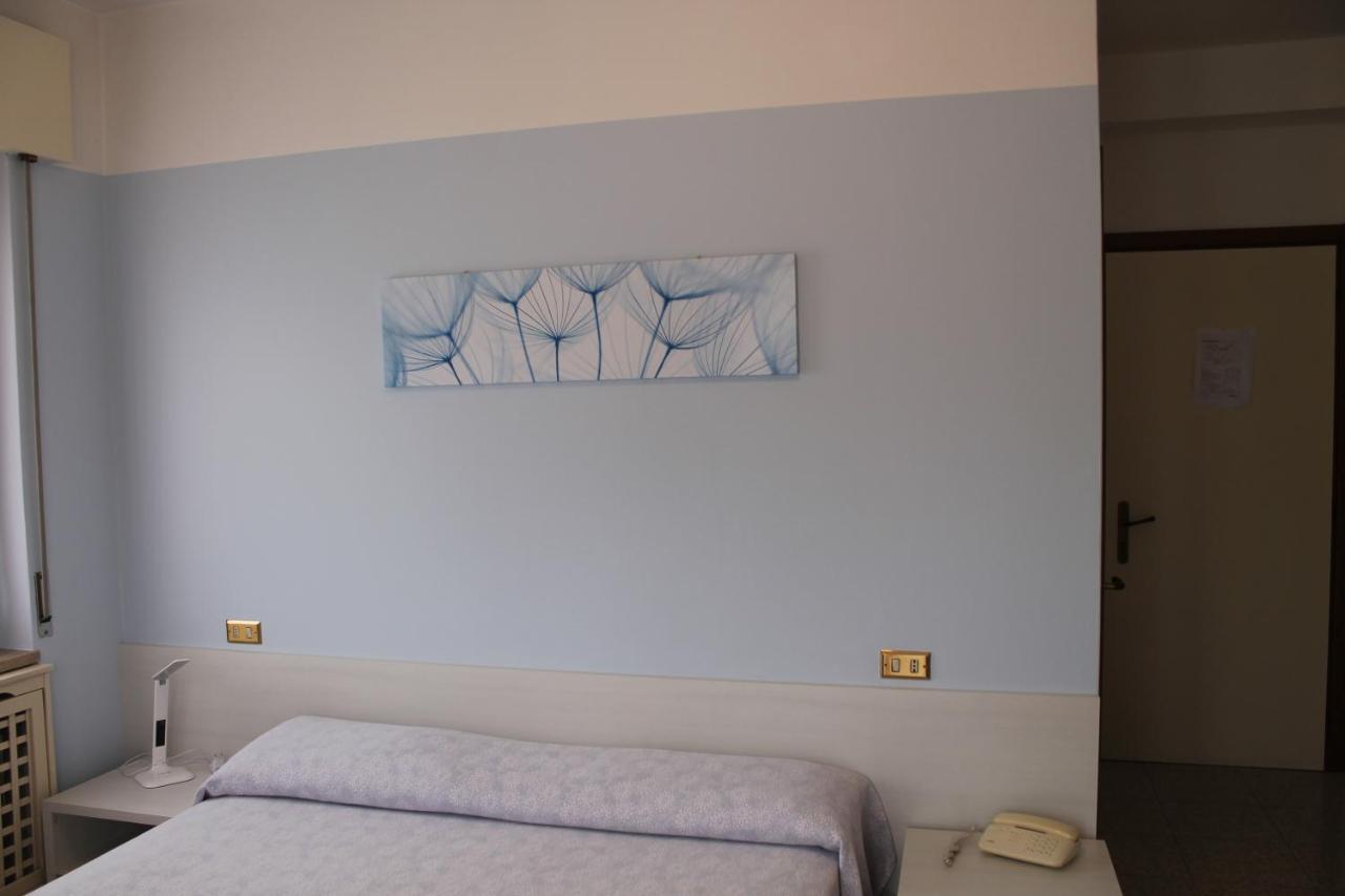 בלונו Hotel O'Scugnizzo 2 מראה חיצוני תמונה