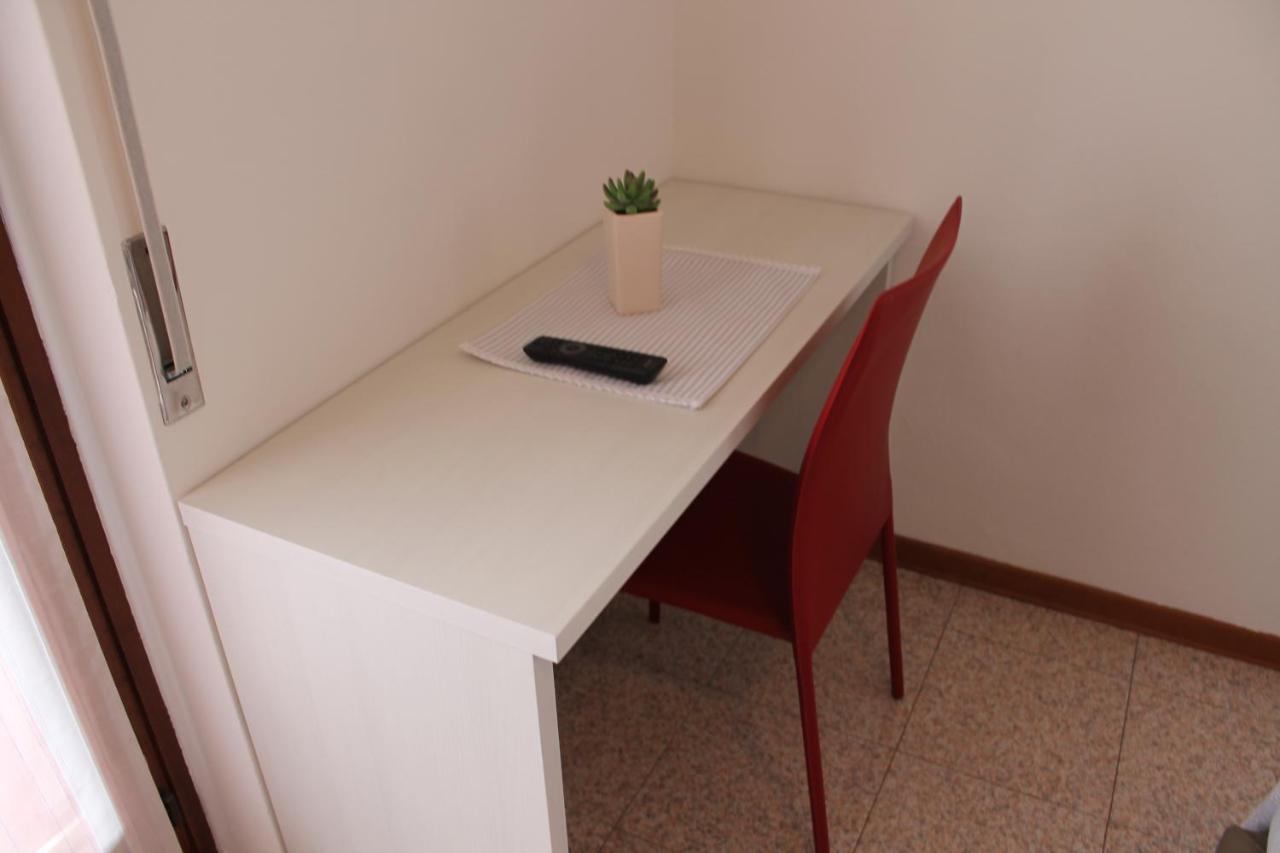 בלונו Hotel O'Scugnizzo 2 מראה חיצוני תמונה