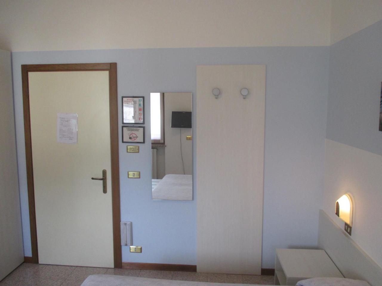 בלונו Hotel O'Scugnizzo 2 מראה חיצוני תמונה